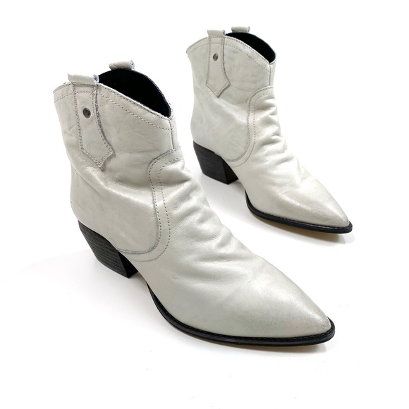 Free People Shoes - FREE PEOPLE Leather Pointed Toe Ankle Booties